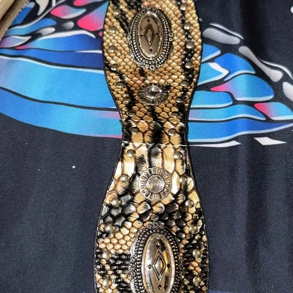 Blue Elegance Shoulder Bag – Timeless Style in Excellent Condition - Picture 9 of 14